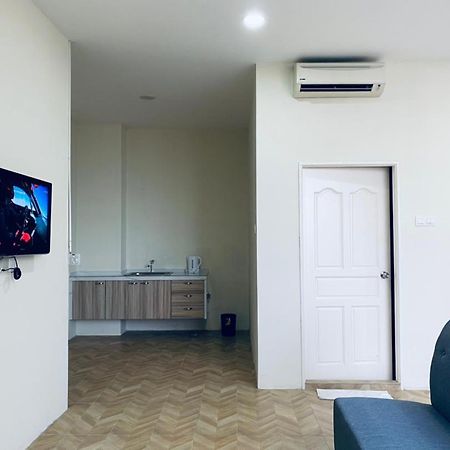 Z Hotel Малакка Экстерьер фото