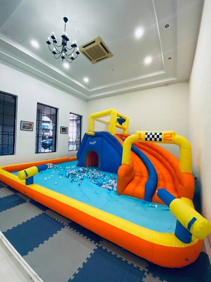 Z Hotel Малакка Экстерьер фото